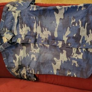Camo Old Navy Button Down XL Boys